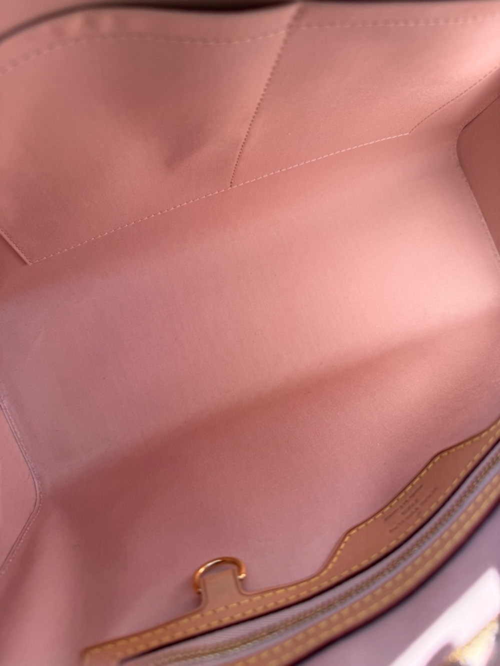 Pristine Louis Vuitton Vernis Brea MM w/ Monogram Embossing Includes Crossbody - Picture 6 of 16